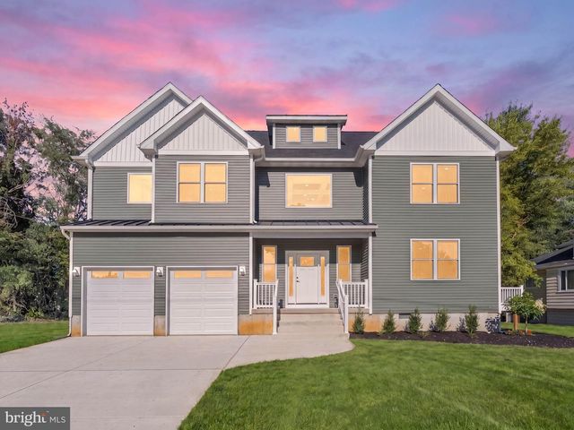 206 E CAMDEN AVE, Moorestown, NJ 08057