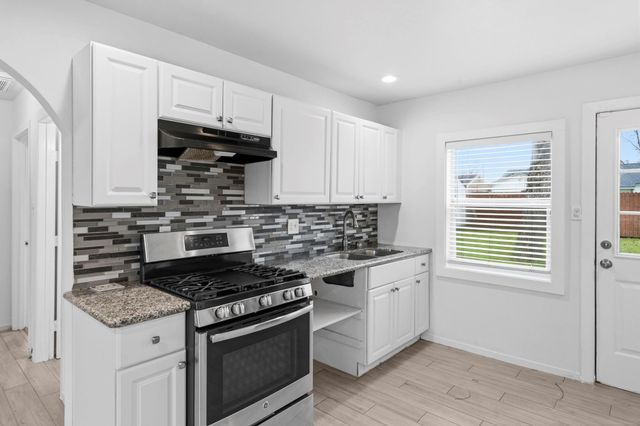 3325 Mccrarey Drive, Houston, TX 77088
