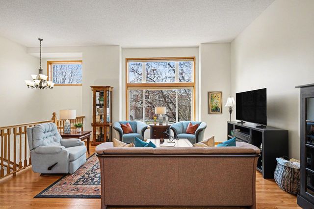 15636 Chasewood Court, Rosemount, MN 55068