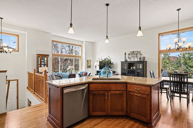 15636 Chasewood Court, Rosemount, MN 55068