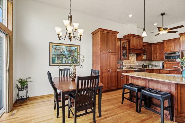 15636 Chasewood Court, Rosemount, MN 55068