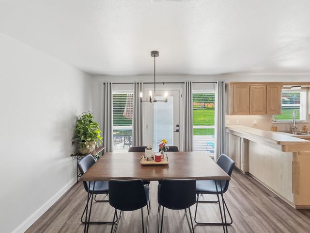 704 W Bells Boulevard, Bells, TX 75414
