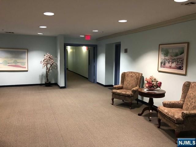 401 Dercole Court 332, Norwood, NJ 07648