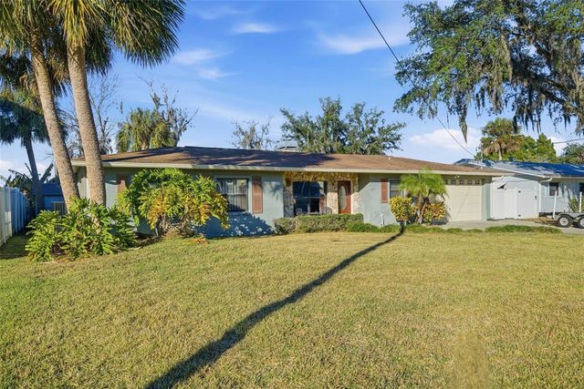 2051 NW 17 STREET, Crystal River, FL 34429