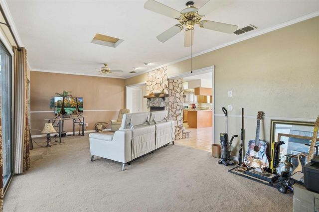 2051 NW 17 STREET, Crystal River, FL 34429