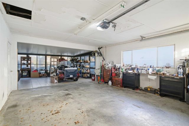 2051 NW 17 STREET, Crystal River, FL 34429