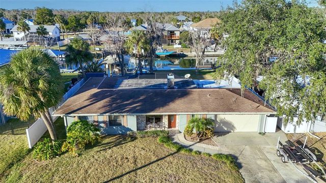 2051 NW 17 STREET, Crystal River, FL 34429