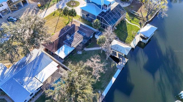 2051 NW 17 STREET, Crystal River, FL 34429