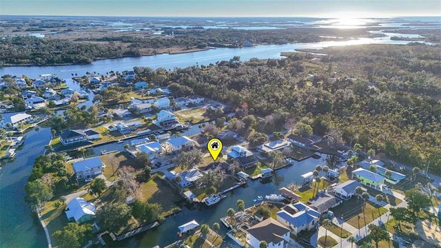 2051 NW 17 STREET, Crystal River, FL 34429