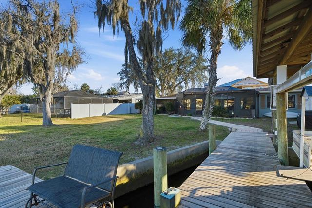 2051 NW 17 STREET, Crystal River, FL 34429