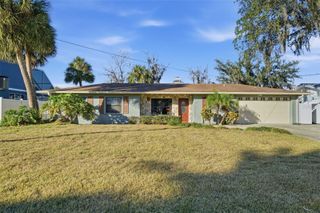2051 NW 17 STREET, Crystal River, FL 34429