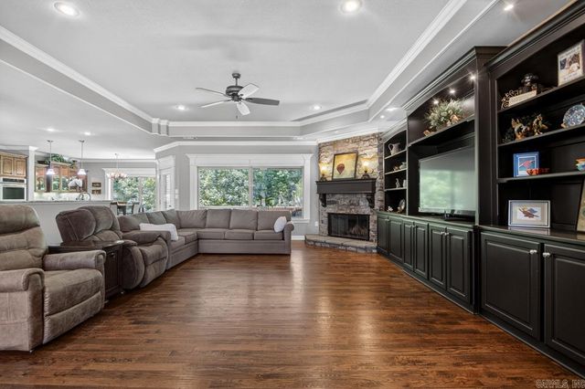 8 Weatherstone Point, Little Rock, AR 72211