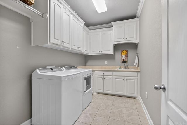 8 Weatherstone Point, Little Rock, AR 72211