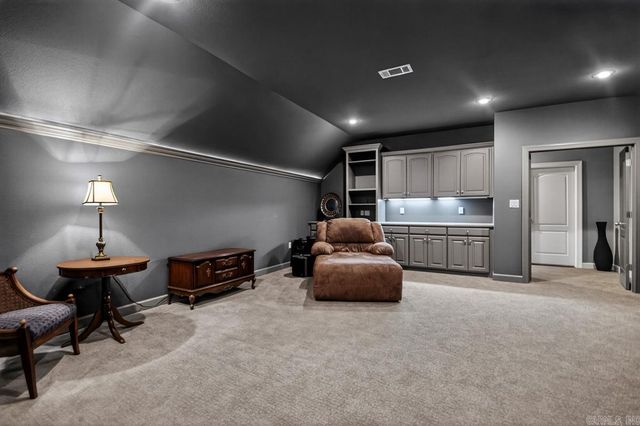 8 Weatherstone Point, Little Rock, AR 72211