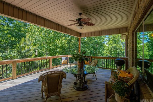 8 Weatherstone Point, Little Rock, AR 72211
