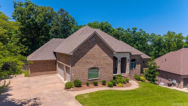 8 Weatherstone Point, Little Rock, AR 72211