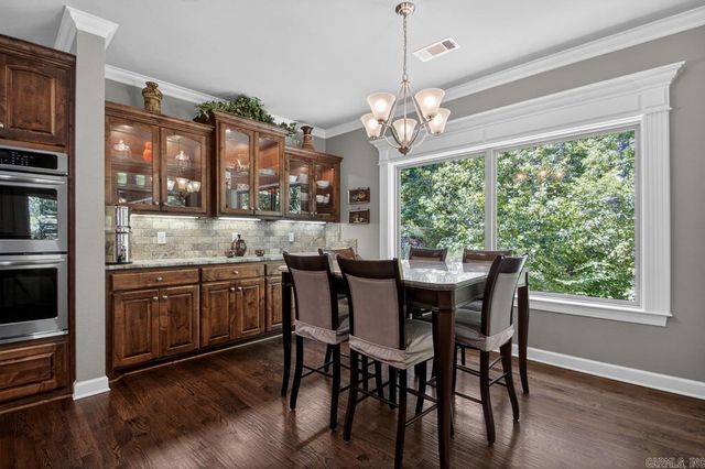 8 Weatherstone Point, Little Rock, AR 72211
