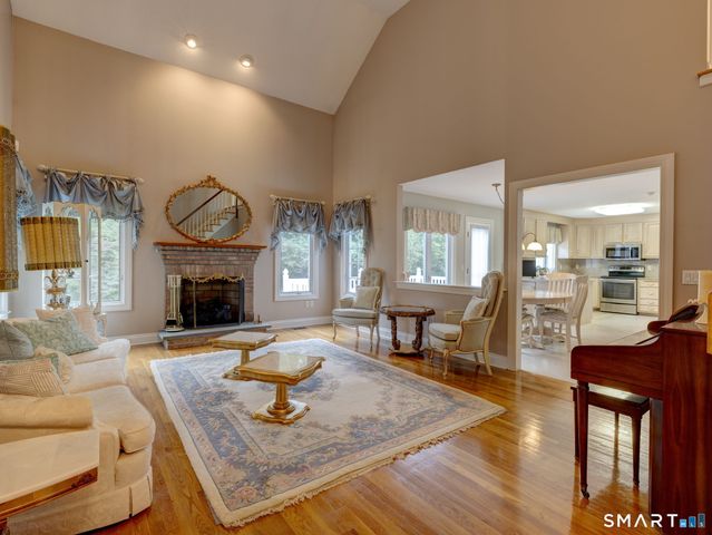 37 Skyview Terrace, Manchester, CT 06040