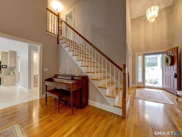 37 Skyview Terrace, Manchester, CT 06040