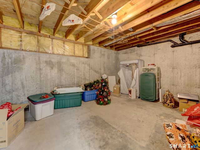 37 Skyview Terrace, Manchester, CT 06040