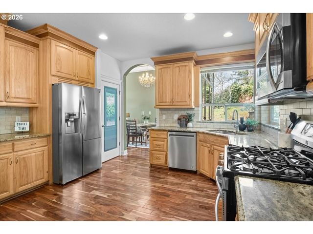 1667 PTARMIGAN St, Salem, OR 97304