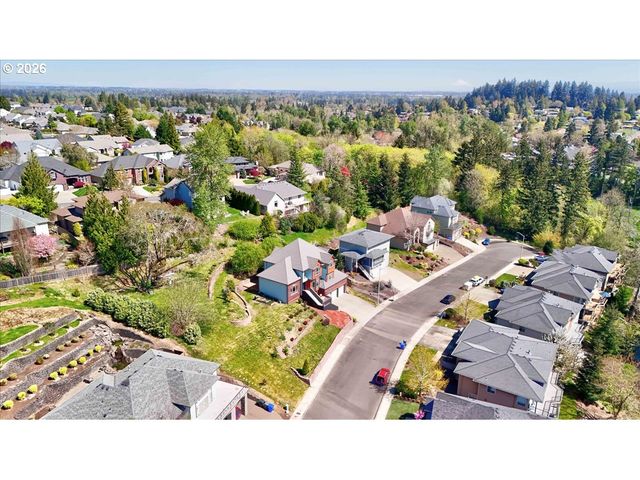 1667 PTARMIGAN St, Salem, OR 97304