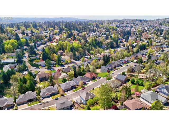 1667 PTARMIGAN St, Salem, OR 97304