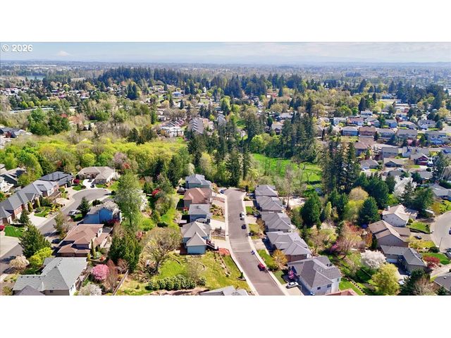 1667 PTARMIGAN St, Salem, OR 97304