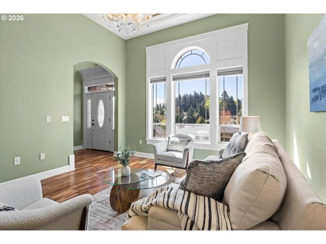 1667 PTARMIGAN St, Salem, OR 97304