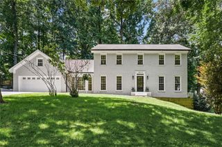 1511 Summerset Drive, Dunwoody, GA 30338
