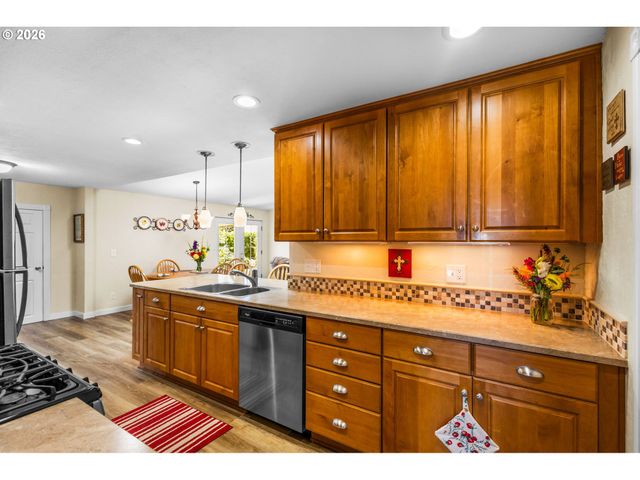 499 Ne CHERRY St, Sublimity, OR 97385