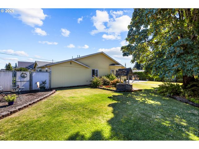 499 Ne CHERRY St, Sublimity, OR 97385