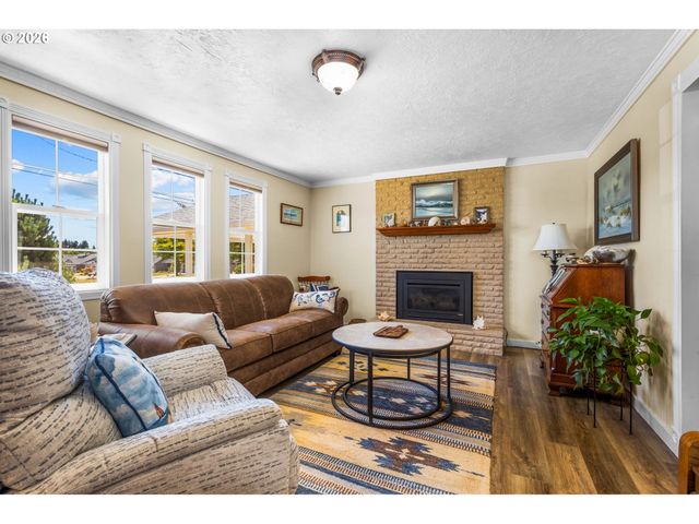 499 Ne CHERRY St, Sublimity, OR 97385