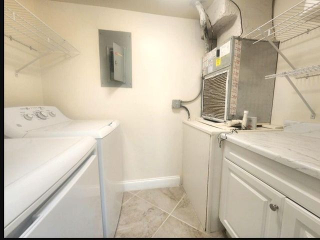 209 Pine Hov Circle B-2, Greenacres, FL 33463