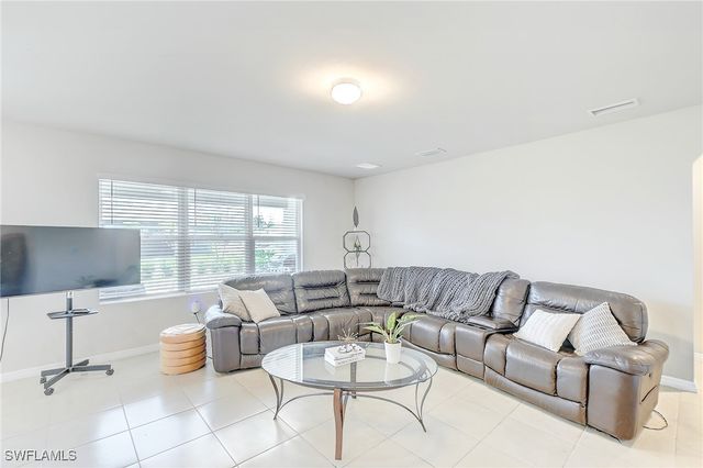 1801 NW 3rd AVE, Cape Coral, FL 33993