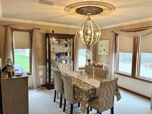 11091 Belaire Dr, North Huntingdon, PA 15642