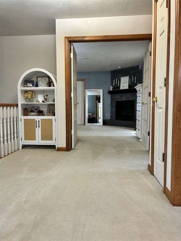 11091 Belaire Dr, North Huntingdon, PA 15642