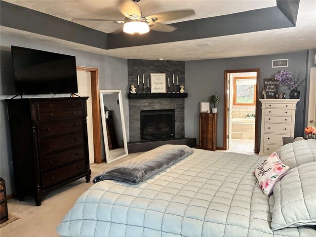 11091 Belaire Dr, North Huntingdon, PA 15642