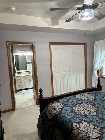 11091 Belaire Dr, North Huntingdon, PA 15642