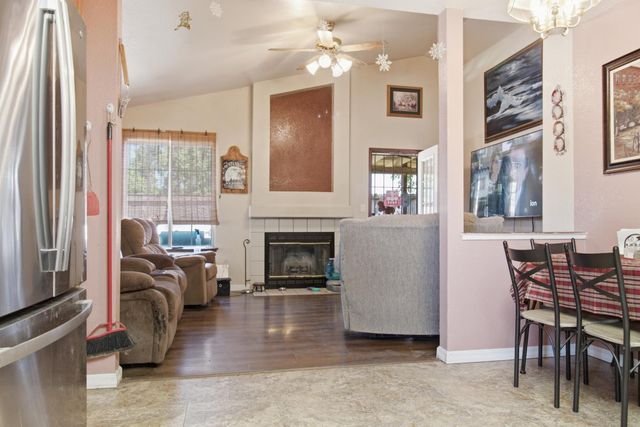 6252 Riverbelle Ct, Rio Linda, CA 95673
