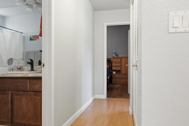 6252 Riverbelle Ct, Rio Linda, CA 95673