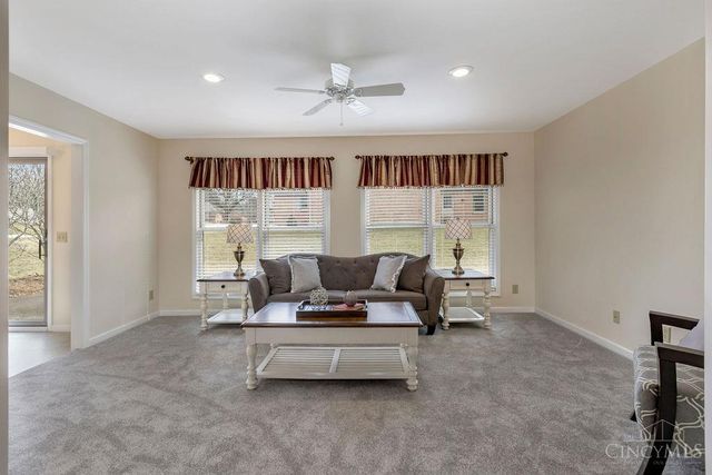 1192 Deerfield Circle, Hamilton, OH 45013