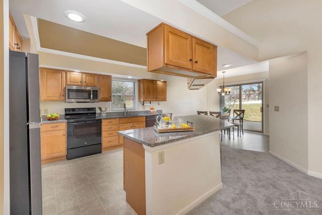 1192 Deerfield Circle, Hamilton, OH 45013