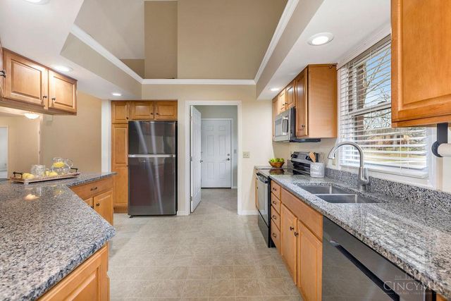 1192 Deerfield Circle, Hamilton, OH 45013