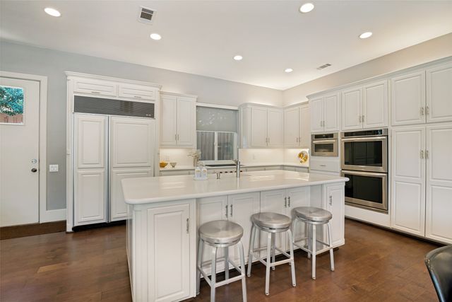 5904 Kensington Drive, Plano, TX 75093
