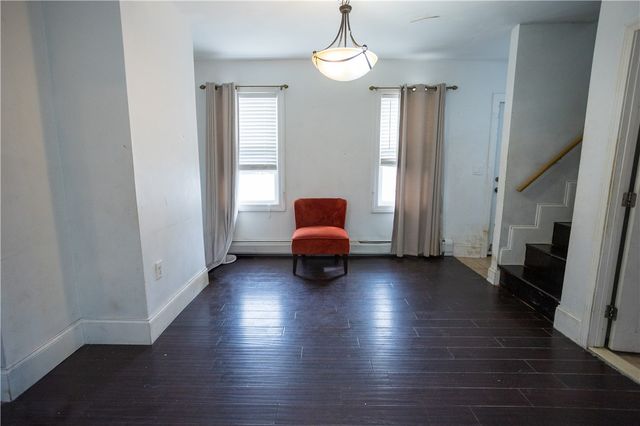 28 Yorkshire Street, Providence, RI 02908