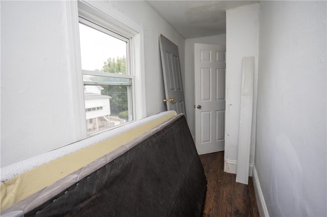 28 Yorkshire Street, Providence, RI 02908
