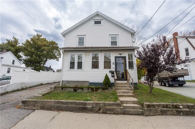 28 Yorkshire Street, Providence, RI 02908