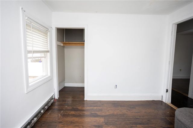 28 Yorkshire Street, Providence, RI 02908