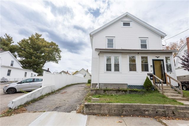 28 Yorkshire Street, Providence, RI 02908